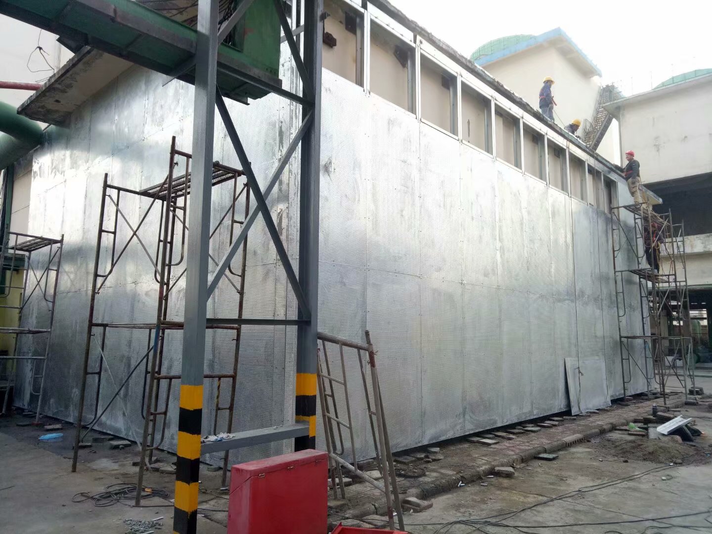 深圳天津航天五院实验室抗爆墙外墙施工